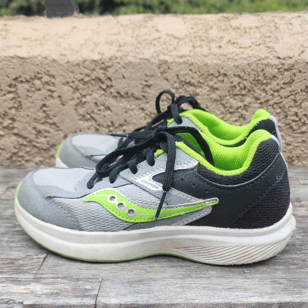 Saucony Sneakers Gray and Green Kid's Size 13.5W